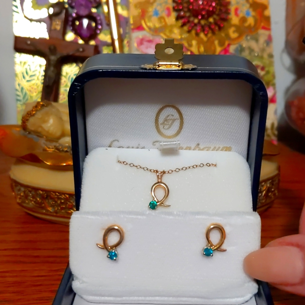 Emerald Necklace and Earrings Set
